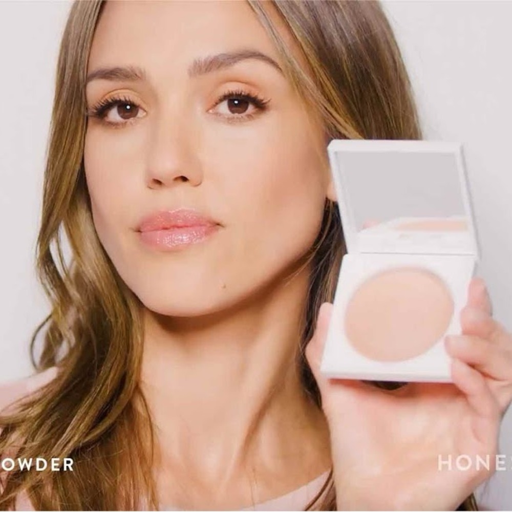 BRAND NEW makeup products - Picture 7 of 13